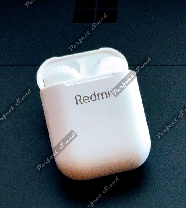 Lote 48 Auriculares Redmi (Blanco y Negro)