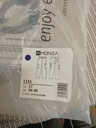 2 Pantalón de trabajo monza de color azul oscuro