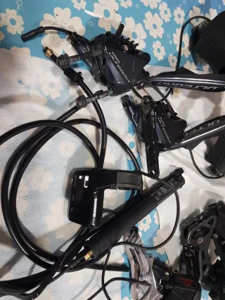 Grupo Gravel Shimano DI2 Electrónico