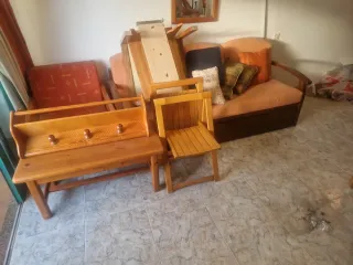 Lote Muebles: Sofá, Butaca y Banco Madera