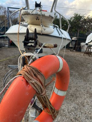 Anulare salvataggio barca arancione