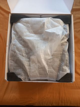 Xbox 360 Slim Nera + Controller e Cavi