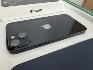 iPhone 13 - 256GB Negro/Azul Marino
