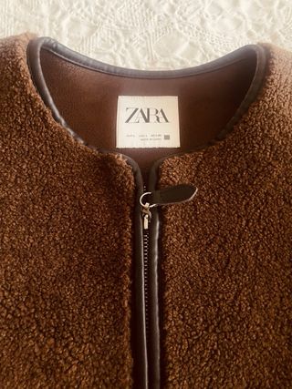 Chaqueta Efecto Peluche Marrón