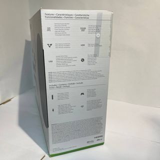 Caja de XBOX One con protecciones