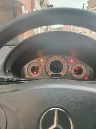 Mercedes-Benz Clase E 2004