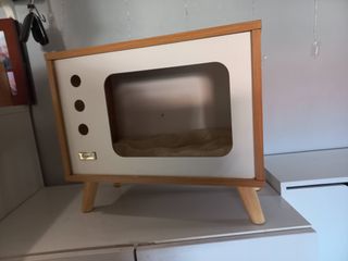 CASITA-CAMA GATOS SEMINUEVA