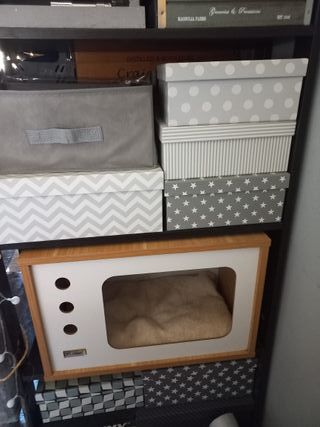 CASITA-CAMA GATOS SEMINUEVA