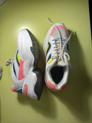 Zapatillas con plataforma de Zara