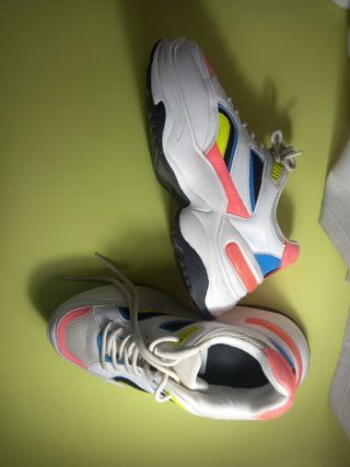 Zapatillas con plataforma de Zara