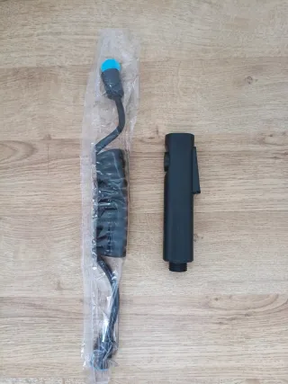 COLUMNA DE DUCHA NEGRA MULTIFUNCIÓN NUEVA A 40 EUR