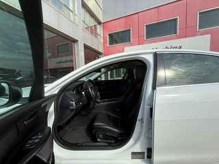 Jaguar XE 2.0D I4 132kW(180CV) RWD AT R-Dynamic SE