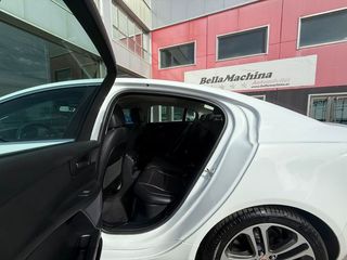 Jaguar XE 2.0D I4 132kW(180CV) RWD AT R-Dynamic SE