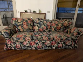 Divano Ikea tessuto floreale