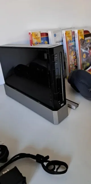 Consola Wii + Accesorios y Juegos