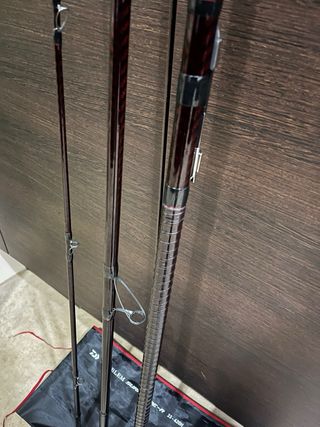 Daiwa Emblem Surf Type R Híbrida