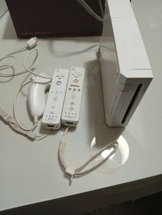 Consola Nintendo Wii Blanca + Accesorios