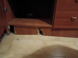 URGE!!!! Armario de madera marrón