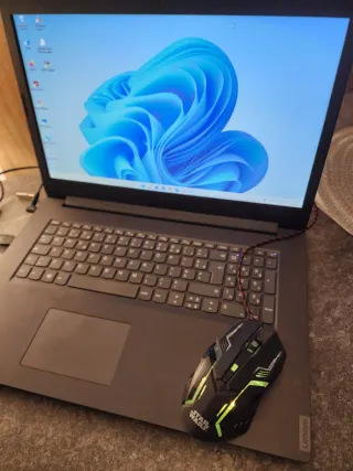 Lenovo Ideapad I7W 17 Negro