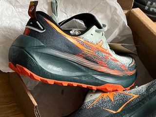 Zapatillas ASICS trabuco Max 4