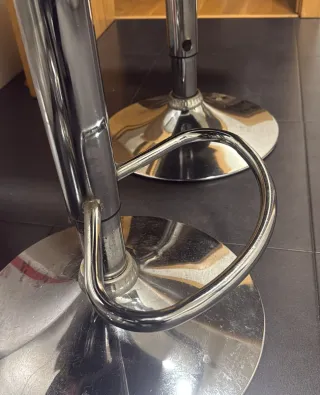 4 Taburetes altos cocina grises