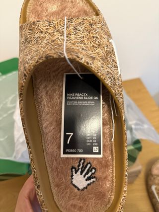 Nike ReactX Rejuven8 Slide .SWOOSH Touch Grass