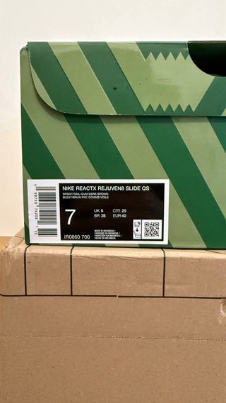 Nike ReactX Rejuven8 Slide .SWOOSH Touch Grass