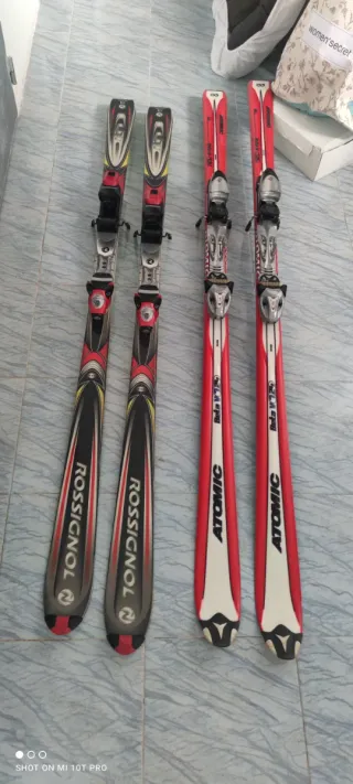 Esquís Rossignol y Atomic