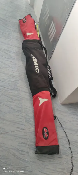 Esquís Rossignol y Atomic