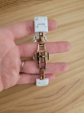 Reloj Emporio Armani Cerámica Blanco y Dorado