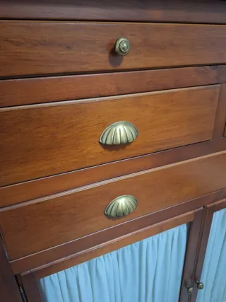 Mueble de almacenaje de madera