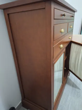 Mueble de almacenaje de madera