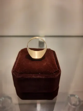Anillo Oro 10K con Inicial M + REGALO