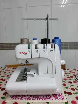 Máquina Overlock Sigma 325 Multifunción