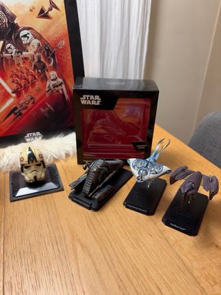 Lote Star Wars: Funkos, Figuras y Póster