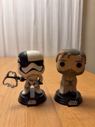 Lote Star Wars: Funkos, Figuras y Póster