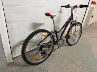 Bicicleta Niña Trek Negra y Rosa
