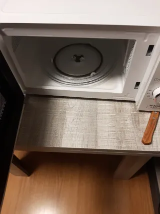 Microondas Orbegozo Blanco