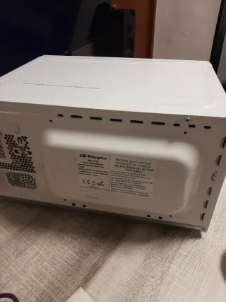 Microondas Orbegozo Blanco