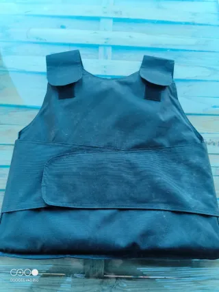 Chaleco antibalas antipinchazos negro