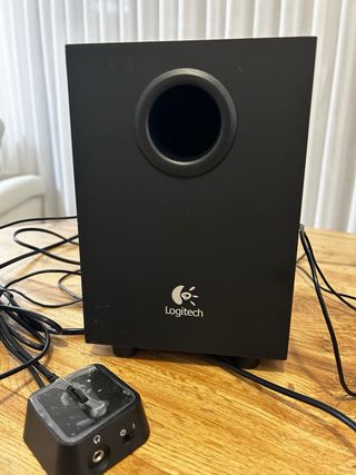 Altavoces Logitech LS21 2.1