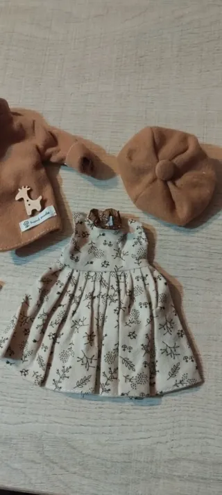 Conjunto Blythe: Abrigo, Vestido, Gorro y Calcetin