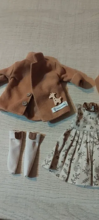 Conjunto Blythe: Abrigo, Vestido, Gorro y Calcetin