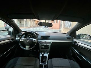 Opel Astra 2007 Recien pintado