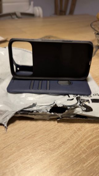 Funda libro iPhone 17 Pro Max piel