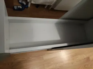 Cajonera pie de cama