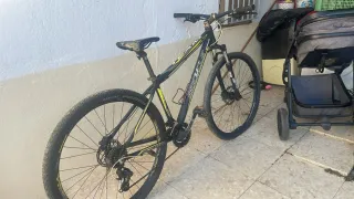 Bicicleta Biocicle Negra y Amarilla