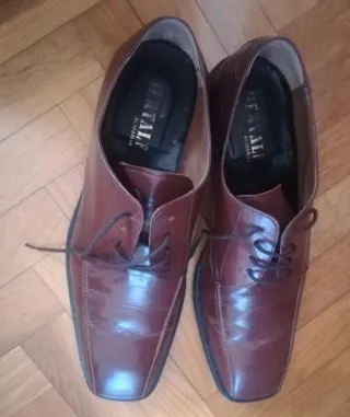 Zapatos de piel marrones