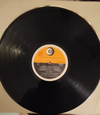 Mia Martini - Sensi e controsensi LP Vinile