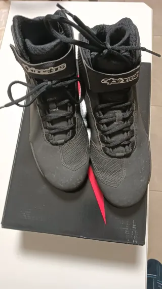 Botas Alpinestars Sektor Talla 42 Negras